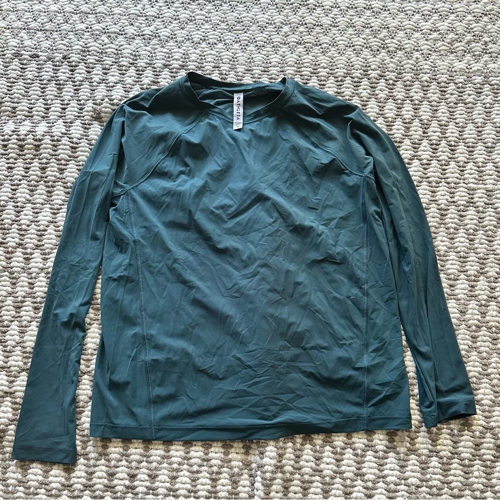 Long sleeve Athleta shirt